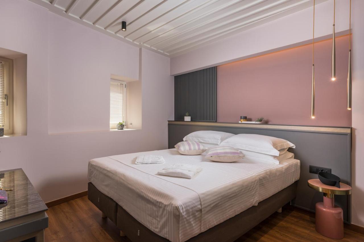 Veneri Boutique Suites Chania  ภายนอก รูปภาพ